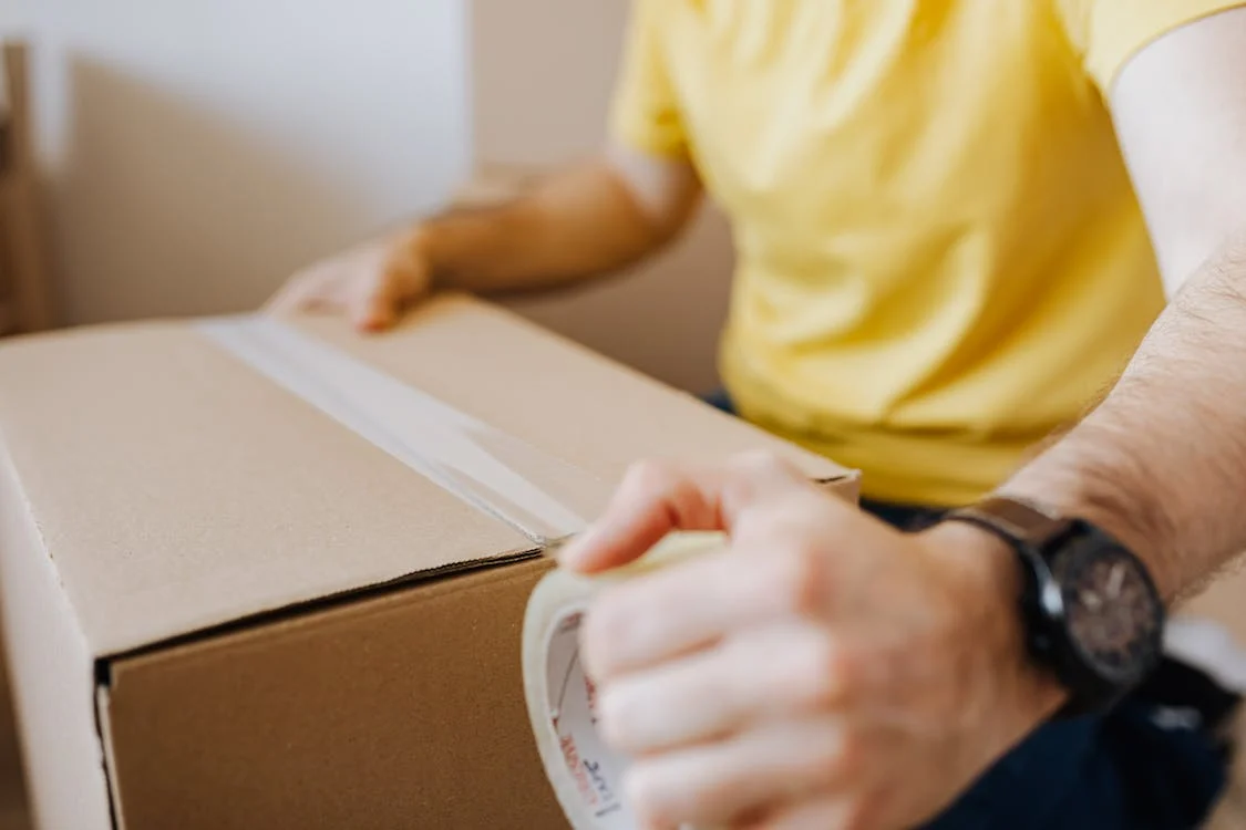 Pakowanie paczek — czym można ją wypełnić?